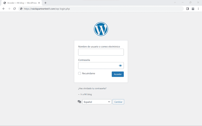 Página para iniciar sesión de WordPress. Se trata de un formulario con los campos nombre de usuario y contraseña, un checkbox recuérdame y un botón acceder. Debajo del formulario tenemos el enlace para recuperar la contraseña