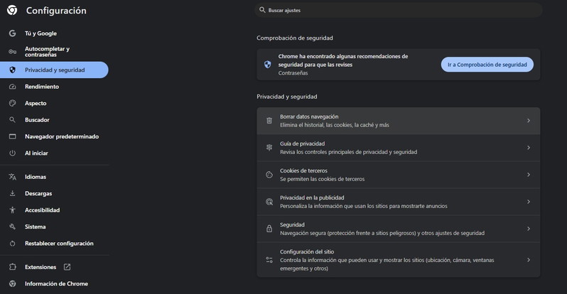 Configuración de privacidad y seguridad de Google Chrome Pantalla de ajustes de Chrome con las opciones de borrar datos navegación y gestión de cookies