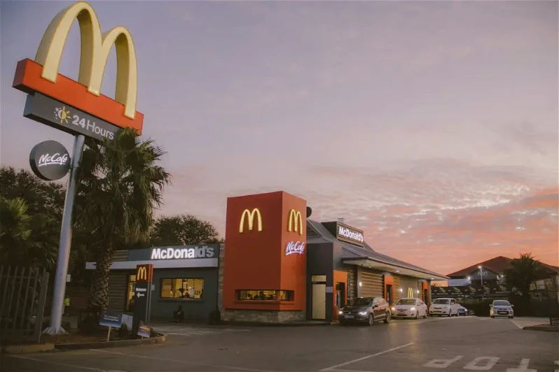McDonalds - Benchmarking competitivo