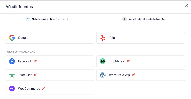 Pantalla de Reviews Feed para añadir fuentes de reseñas de Google, Yelp, Facebook y TrustPilot